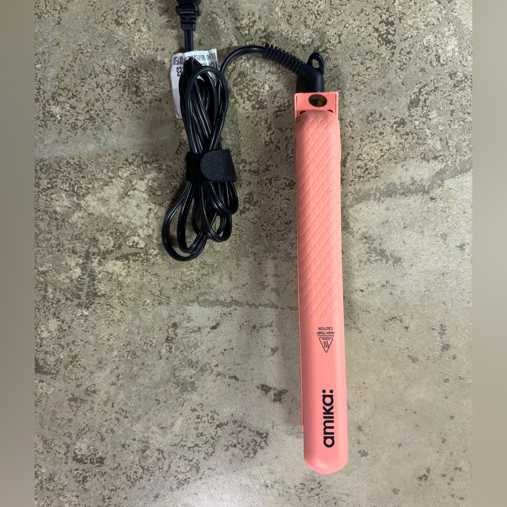 Amika Coral Ceramic Hair Straightener, open box